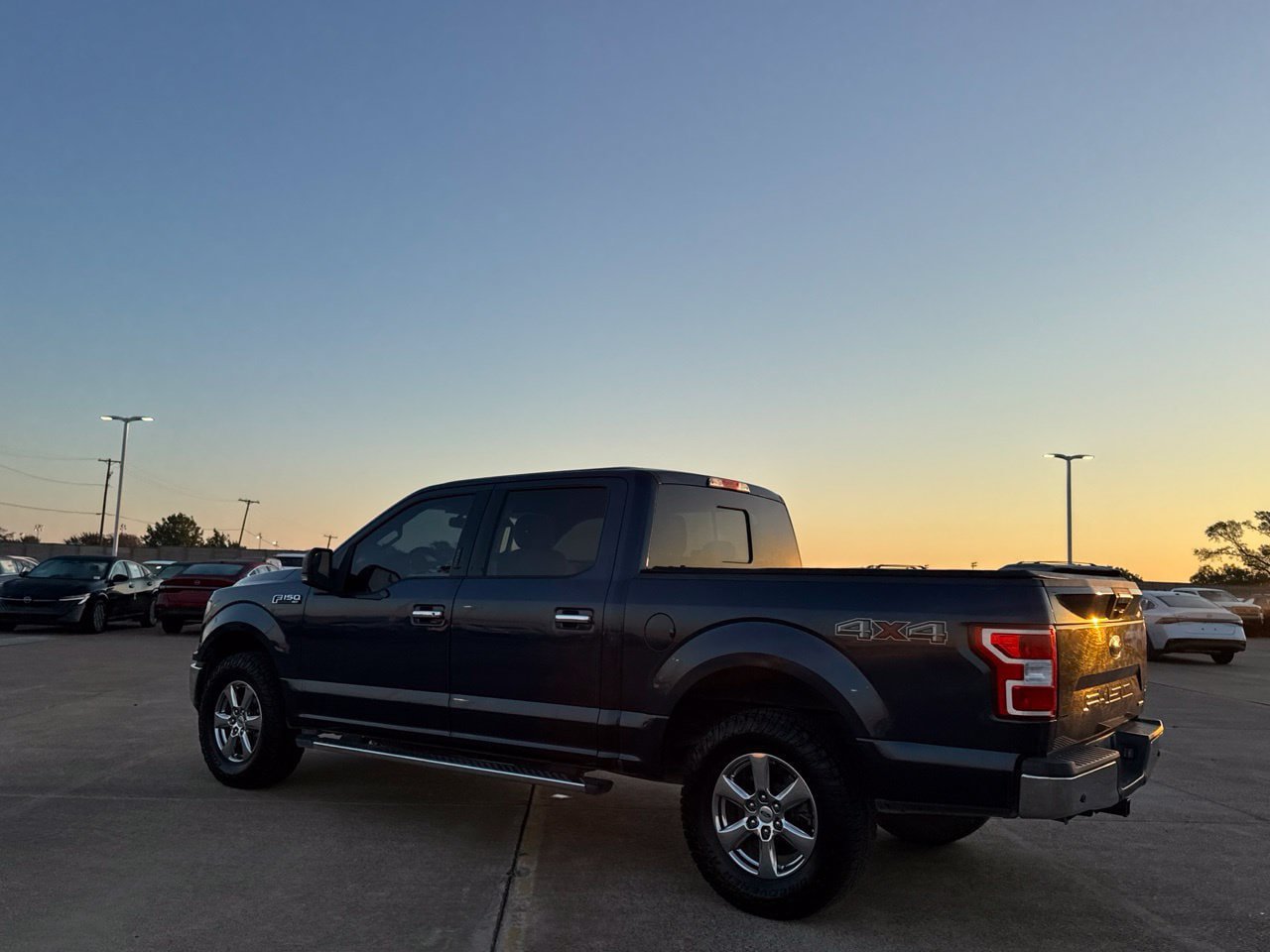 Used 2019 Ford F150 XLT w/ Equipment Group 302A Luxury AWD/4WD image 17