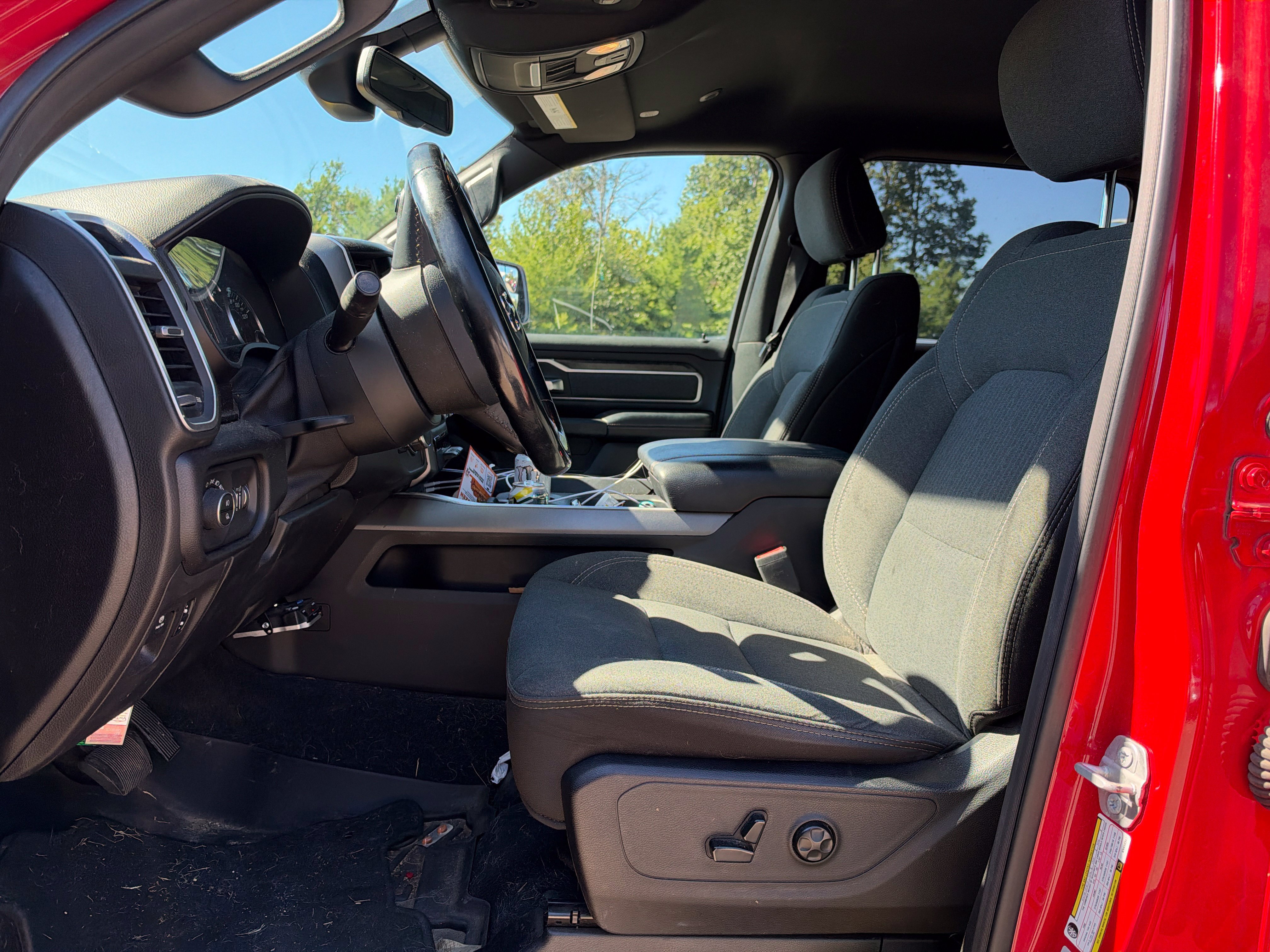 Used 2019 RAM 1500 Big Horn AWD/4WD image 4