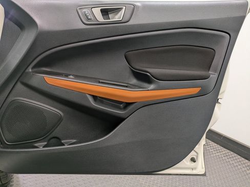 Used 2021 Ford EcoSport SE w/ SE Convenience Package image 27