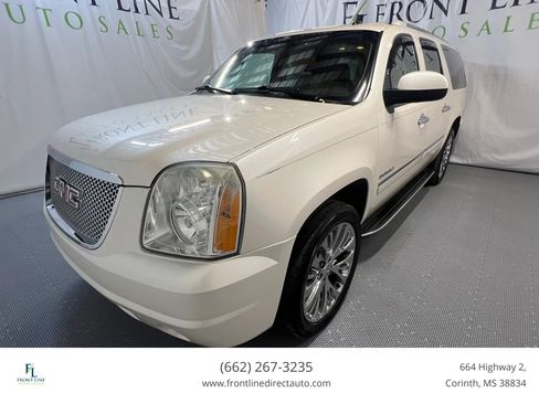 Used 2013 GMC Yukon XL Denali RWD image 3
