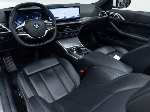 Used 2025 BMW 430i Convertible image 19