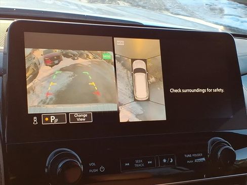 Used 2023 INFINITI QX80 Sensory w/ All-Season Package image 28