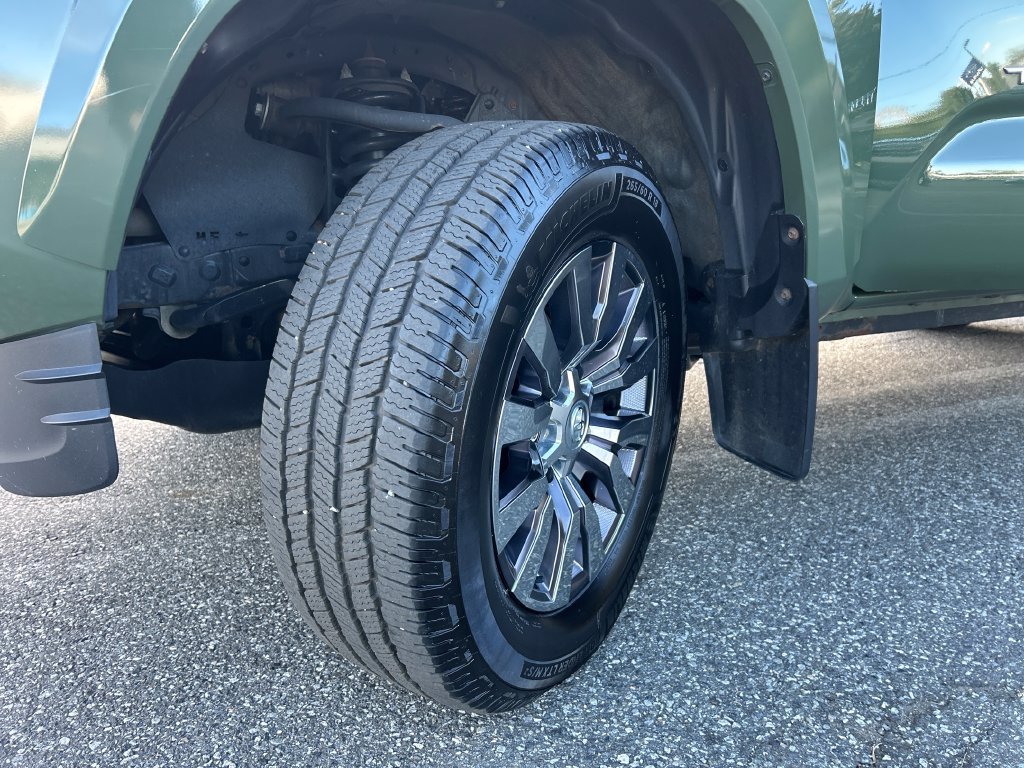 Used 2021 Toyota Tacoma Limited AWD/4WD image 24