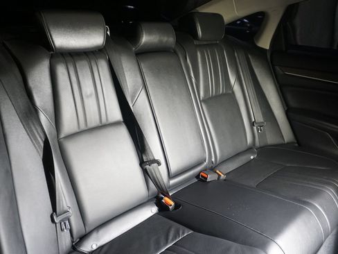 Used 2021 Honda Accord Touring image 24