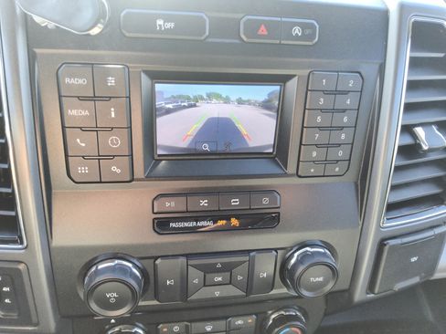 Used 2018 Ford F150 XLT AWD/4WD image 31