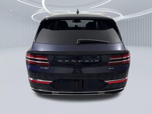 Certified 2025 Genesis GV80 2.5T Standard AWD/4WD image 4