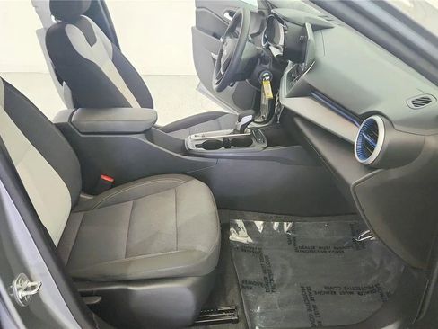 Used 2025 Chevrolet Trax LS w/ Driver Confidence Package FWD image 35