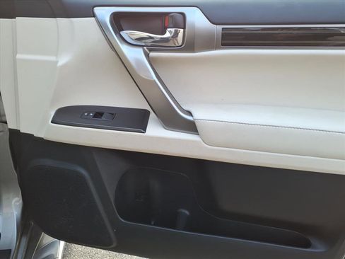 Certified 2023 Lexus GX 460 Premium image 8