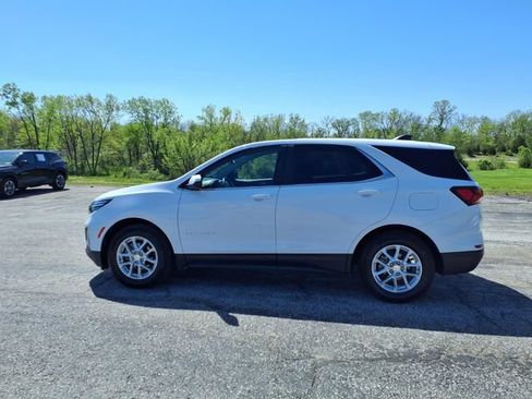 Used 2023 Chevrolet Equinox LT FWD image 28
