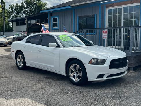 Used 2012 Dodge Charger Police RWD image 4