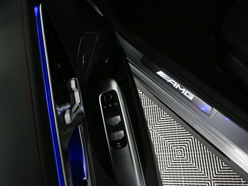 Used 2025 Mercedes-Benz C 43 AMG 4MATIC Sedan image 9