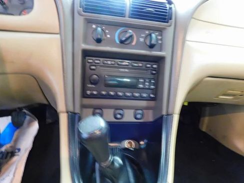 Used 2001 Ford Mustang GT RWD image 27
