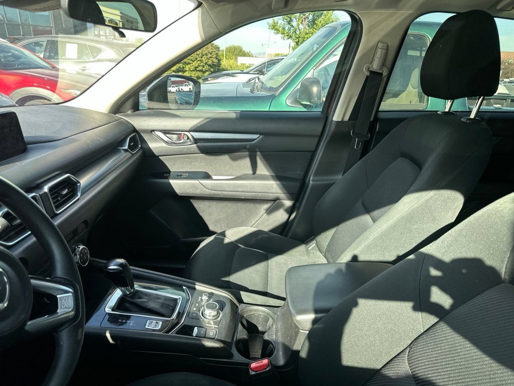 Used 2017 MAZDA CX-5 Sport AWD/4WD image 7