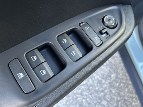 New 2026 Hyundai Venue SEL image 18