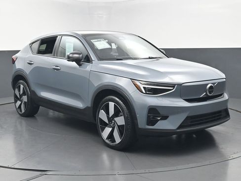 Used 2023 Volvo C40 P8 Recharge Ultimate AWD/4WD image 3