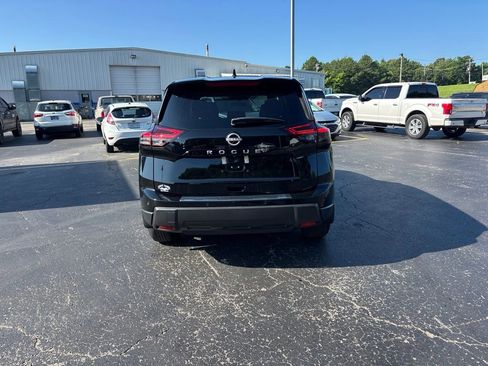 Used 2025 Nissan Rogue SV FWD image 6