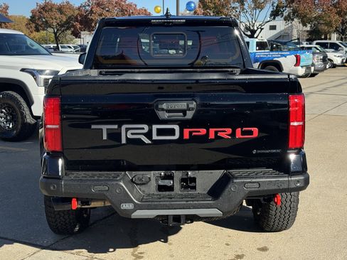 Used 2025 Toyota Tacoma TRD Pro image 10