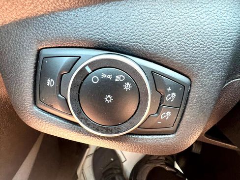 Used 2016 Ford Escape SE w/ Equipment Group 201A image 25