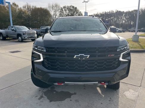 Used 2023 Chevrolet Suburban Z71 w/ Luxury Package image 12