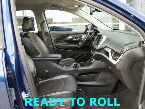 Used 2023 GMC Terrain SLT image 34