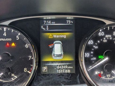 Used 2016 Nissan Rogue SL w/ SL Premium Package image 10