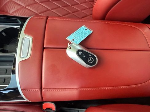 Used 2023 Mercedes-Benz S 580 4MATIC Sedan w/ AMG Line image 33