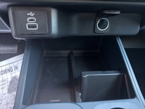 New 2025 Ford Maverick XL image 23