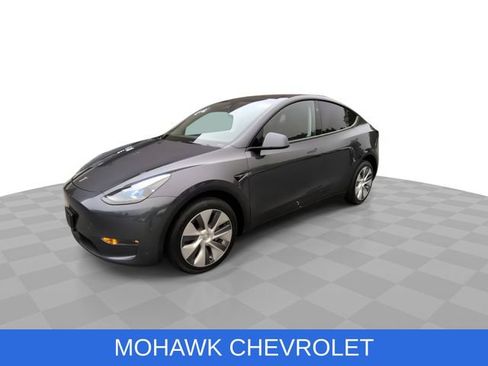 Used 2023 Tesla Model Y Long Range AWD/4WD image 4
