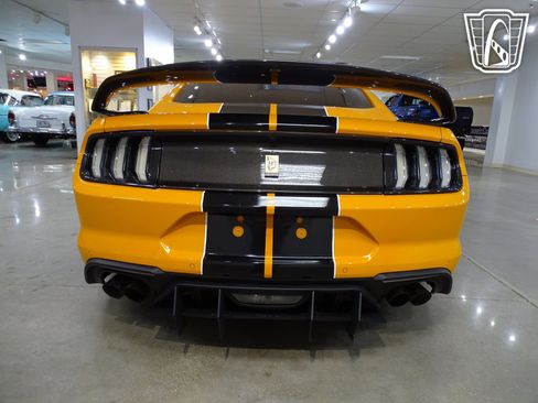 Used 2019 Ford Mustang GT Premium w/ Black Accent Package image 12