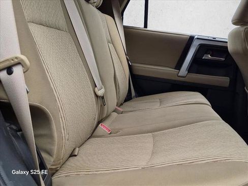 Used 2018 Toyota 4Runner SR5 AWD/4WD image 13