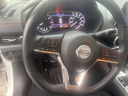 Used 2023 Nissan Sentra SR w/ Midnight Edition Package image 16