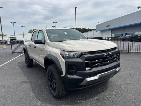 Used 2026 Chevrolet Colorado Trail Boss AWD/4WD image 4