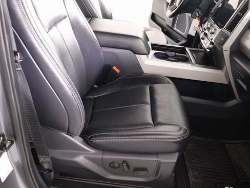 Used 2022 Ford F250 Lariat w/ Lariat Value Package image 14