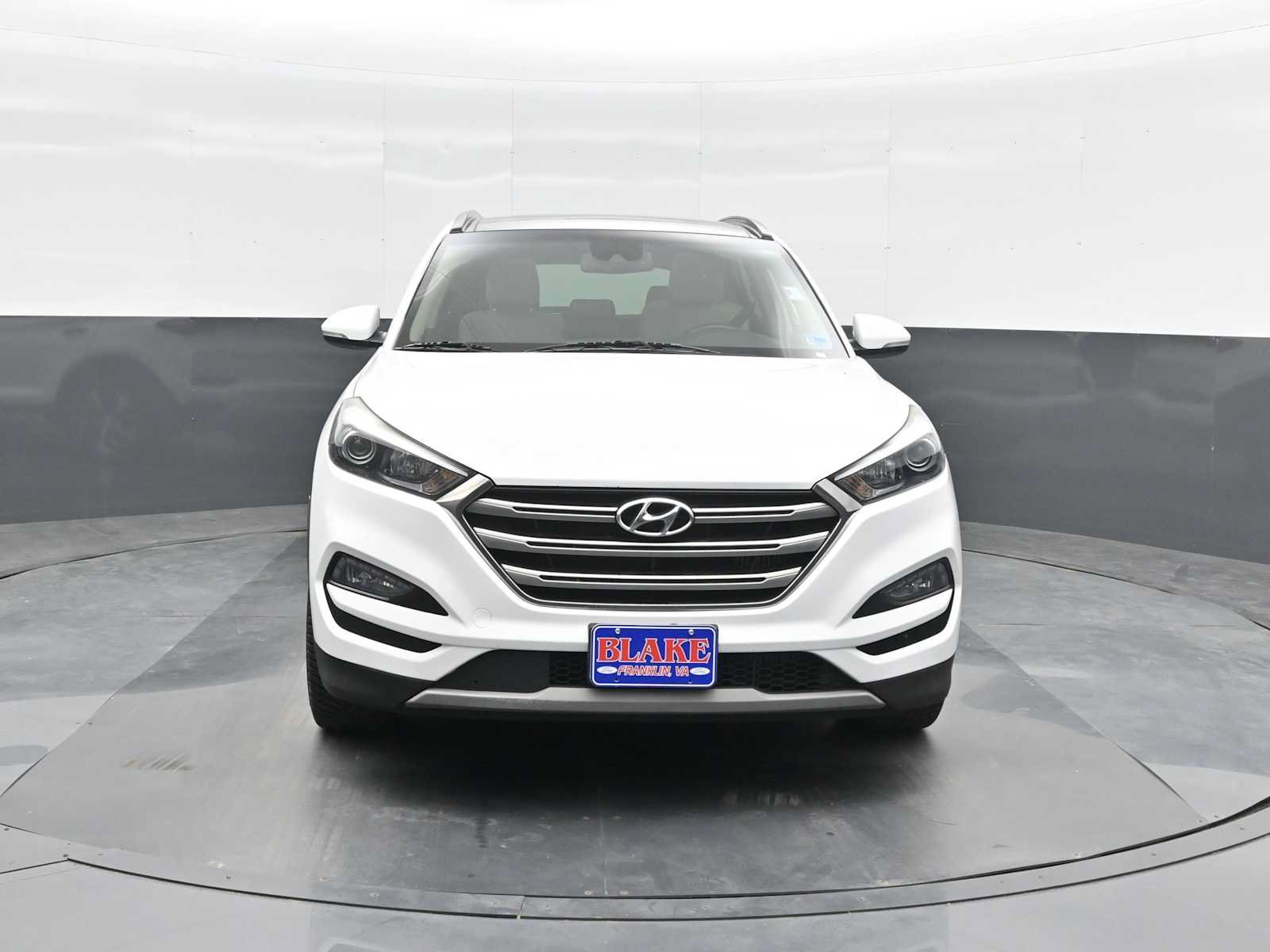 Used 2018 Hyundai Tucson Limited w/ Ultimate Package 02 FWD image 3