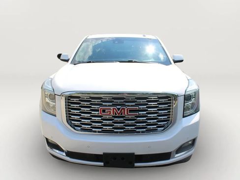 Used 2018 GMC Yukon Denali w/ Open Road Package AWD/4WD image 2