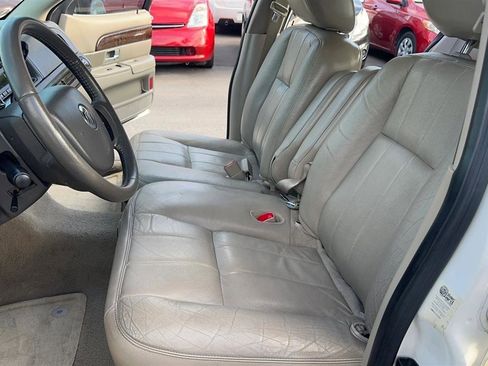 Used 2011 Mercury Grand Marquis LS RWD image 3