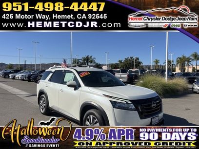 Used 2022 Nissan Pathfinder SL w/ SL Black Package