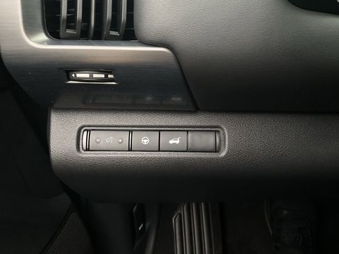 New 2026 Nissan Pathfinder SL FWD image 22