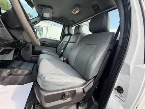Used 2016 Ford F250 XL w/ XL Appearance Package AWD/4WD image 48