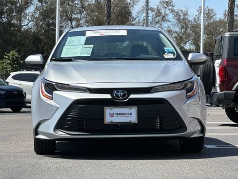 Used 2026 Toyota Corolla LE w/ LE Premium Package FWD image 7