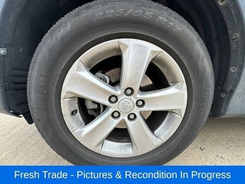 Used 2013 Toyota RAV4 XLE AWD/4WD image 9