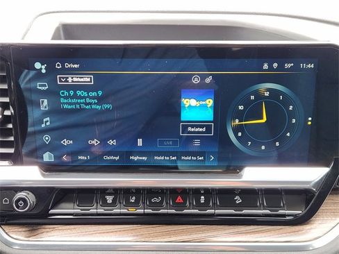 Used 2024 Chevrolet Silverado 2500 LT w/ Convenience Package image 13