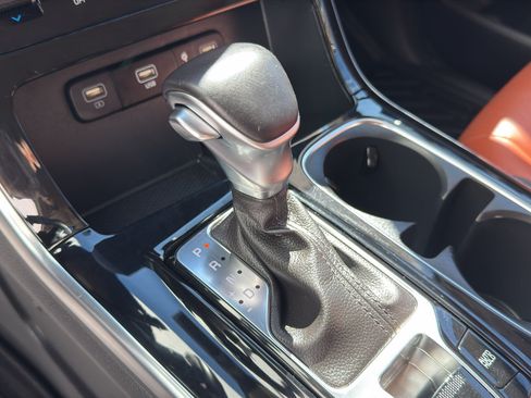 Used 2024 Kia Carnival SX FWD image 25