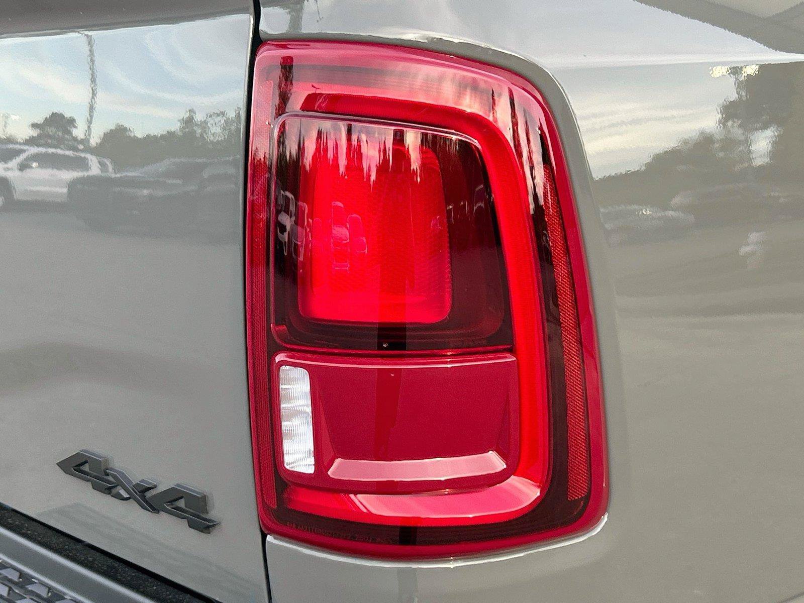 New 2027 RAM 2500 Laramie AWD/4WD image 12