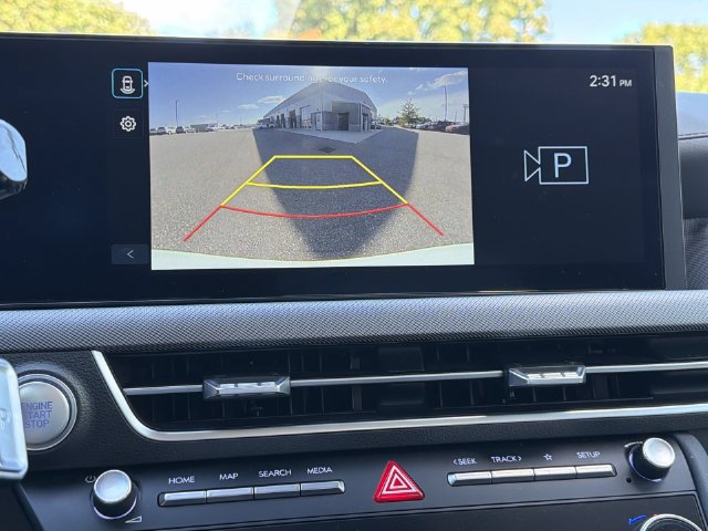 Certified 2025 Hyundai Sonata SEL AWD/4WD image 18