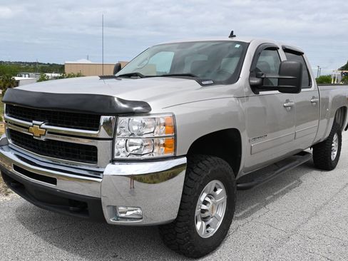 Used 2008 Chevrolet Silverado 2500 LTZ w/ Safety Package image 17