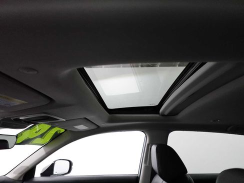 Certified 2024 Honda HR-V EX-L image 23