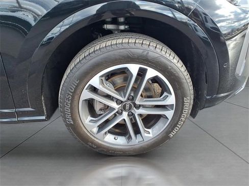 Used 2025 Audi Q5 Premium w/ Convenience Package image 7