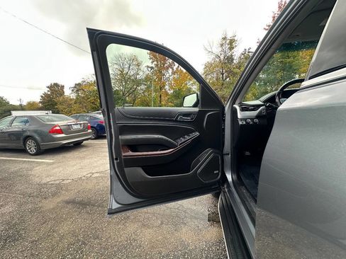 Used 2018 GMC Yukon SLT image 14