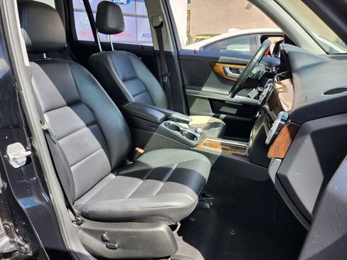 Used 2015 Mercedes-Benz GLK 350 2WD image 12